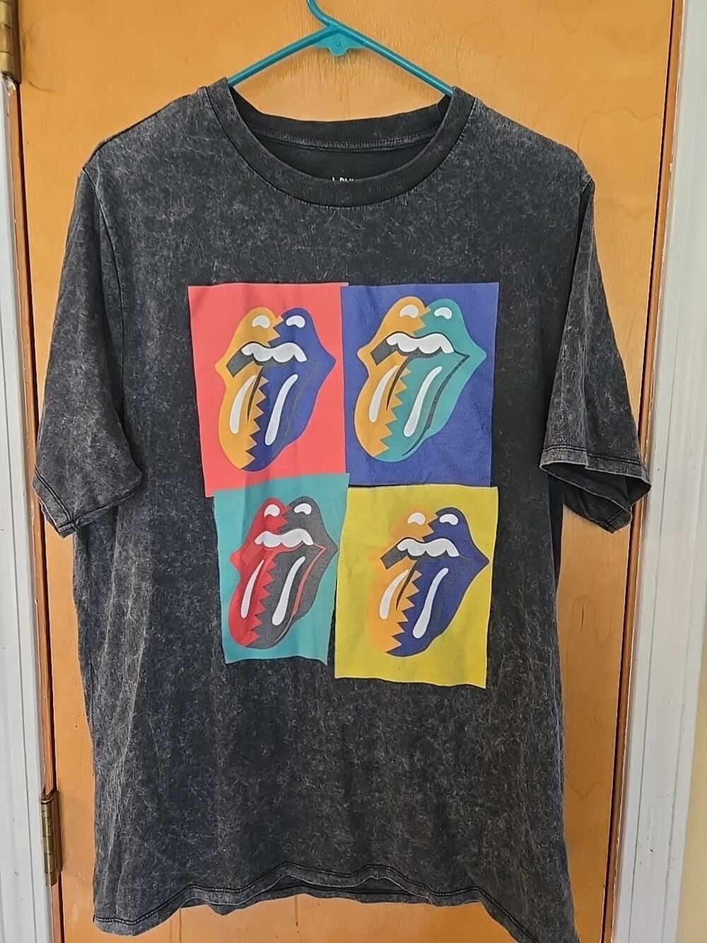 Pull& Bear X The Rolling Stones Collab T-Shirt 1989 USA Tour Acid Bleach - M